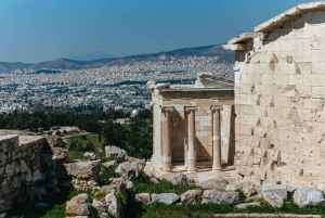 Ateny: wycieczka o zachodzie słońca na Akropol z opcjonalnym wstępem bez kolejki