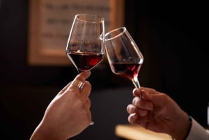 Афины: дегустация вин Акрополя с сыром и оливками