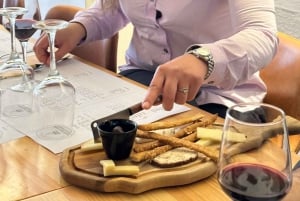 Афины: дегустация вин Акрополя с сыром и оливками