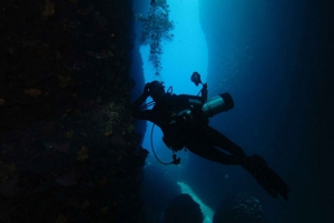 Athens: Adventure Dives in Nea Makri for Certified Divers