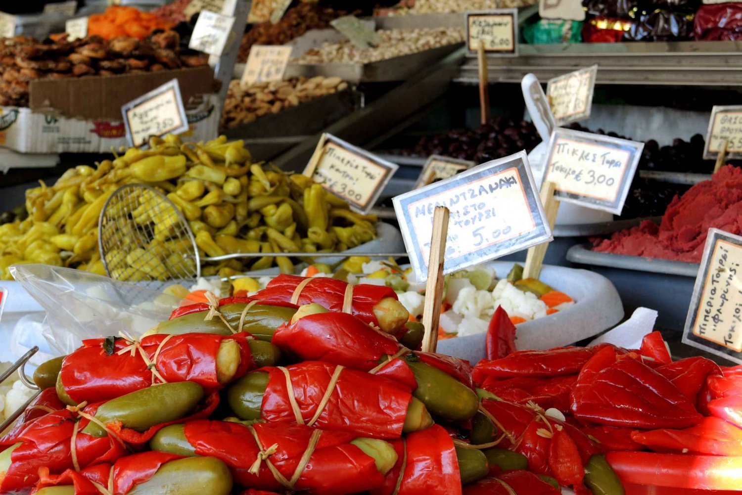 Athens: Afternoon Flavors Private Food Tour