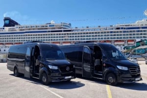 Ateenan lentokentältä Piraeuksen risteilysatamaan VIP Mercedes minibussi