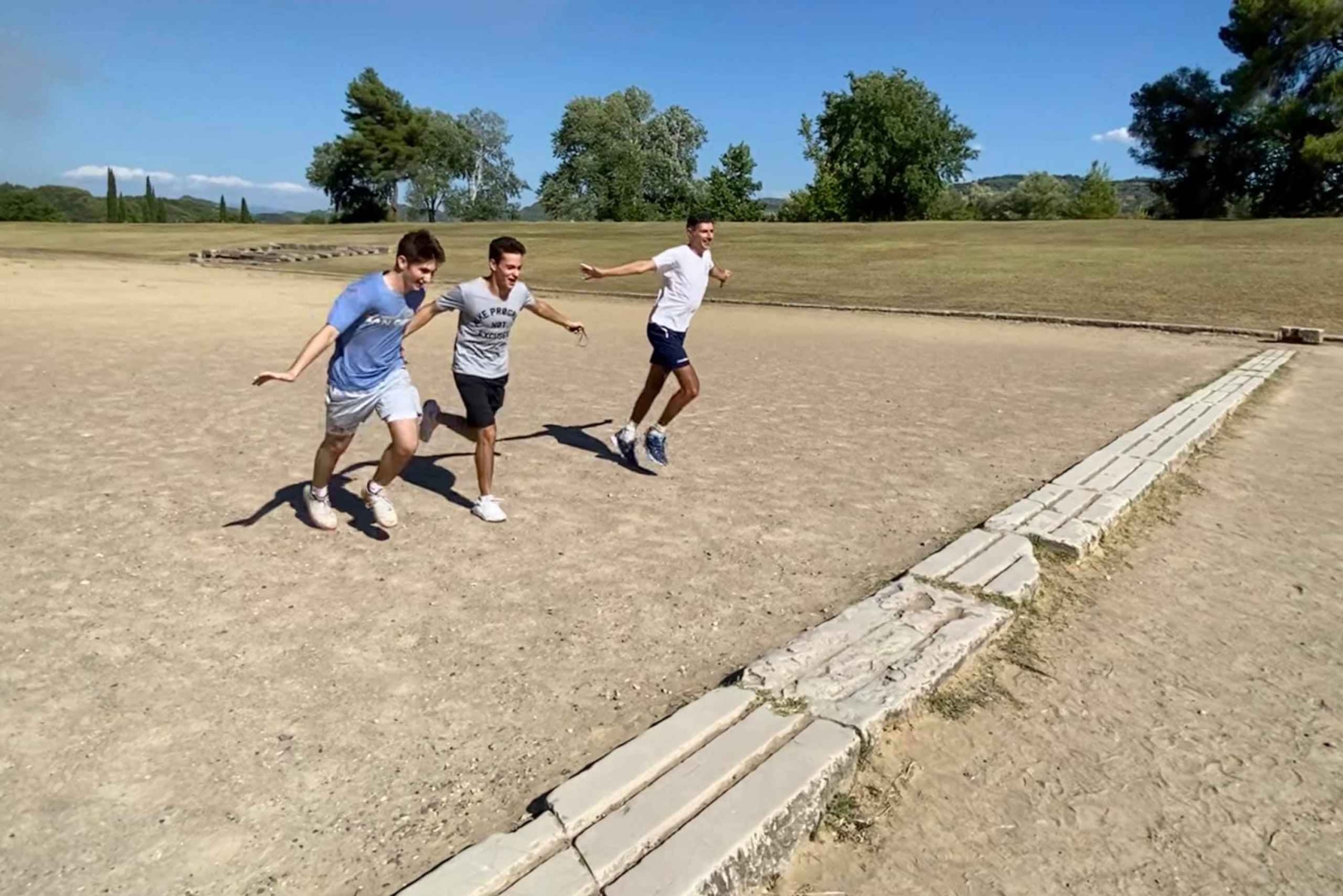 Athen: Ancient Olympia-dagstur med Korint-kanalen