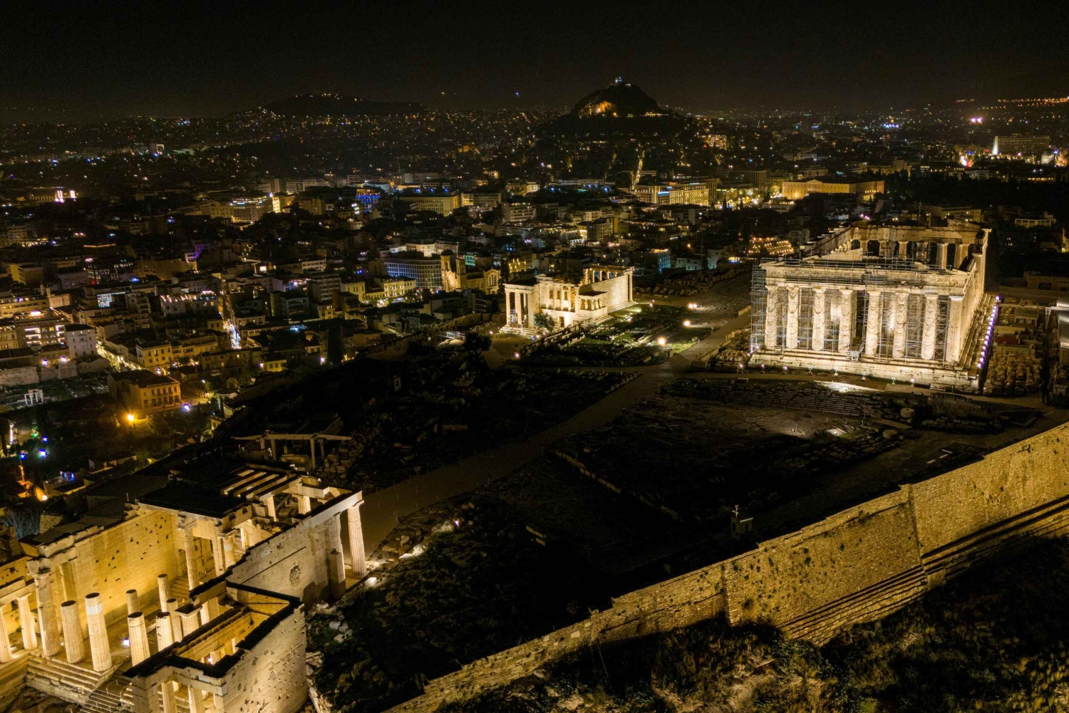 Athene en Piraeus: Privé avondtour