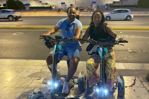 Visite nocturne d'Athènes en scooter électrique à quatre roues