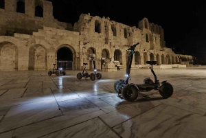 Visite nocturne d'Athènes en scooter électrique à quatre roues
