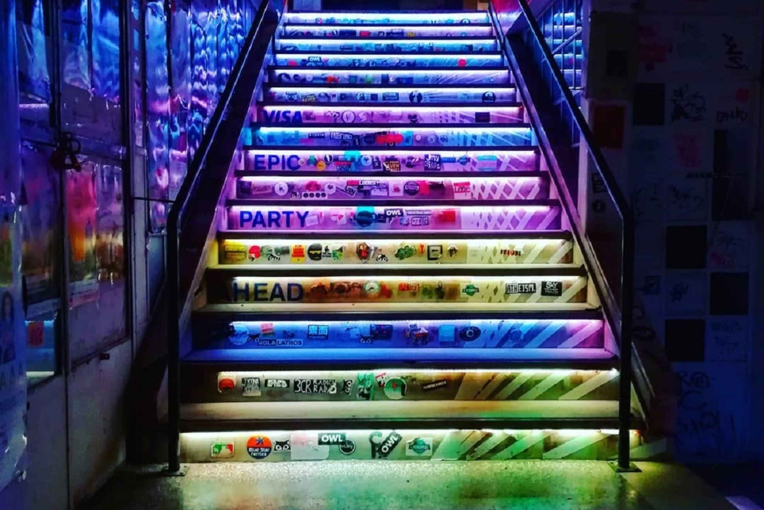 Athen bei Nacht: Sightseeing, Spirituosen und Essen