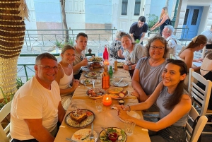 Афины ночью: пешеходная экскурсия для небольшой группы | Ужин включен