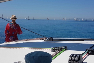 Athens Riviera: Catamaran Cruise with Meal and Drinks