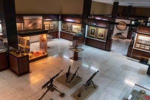 アテネ：アクロポリス、博物館、ホップオンホップオフバス、移動サービスが含まれたシティパスをご利用ください