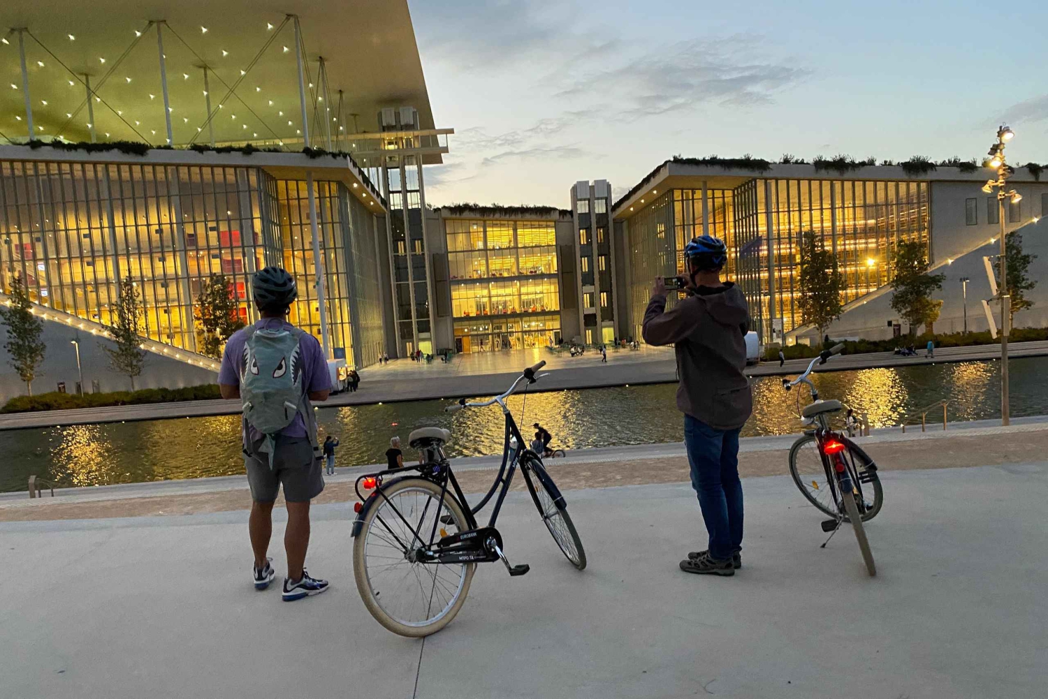 Cykeltur langs Athens kyst og svømmeeventyr