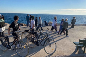 Cykeltur langs Athens kyst og svømmeeventyr