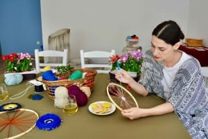 Афины: мастер-класс по плетению «злого глаза» с греческим чаем