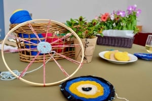 Афины: мастер-класс по плетению «злого глаза» с греческим чаем