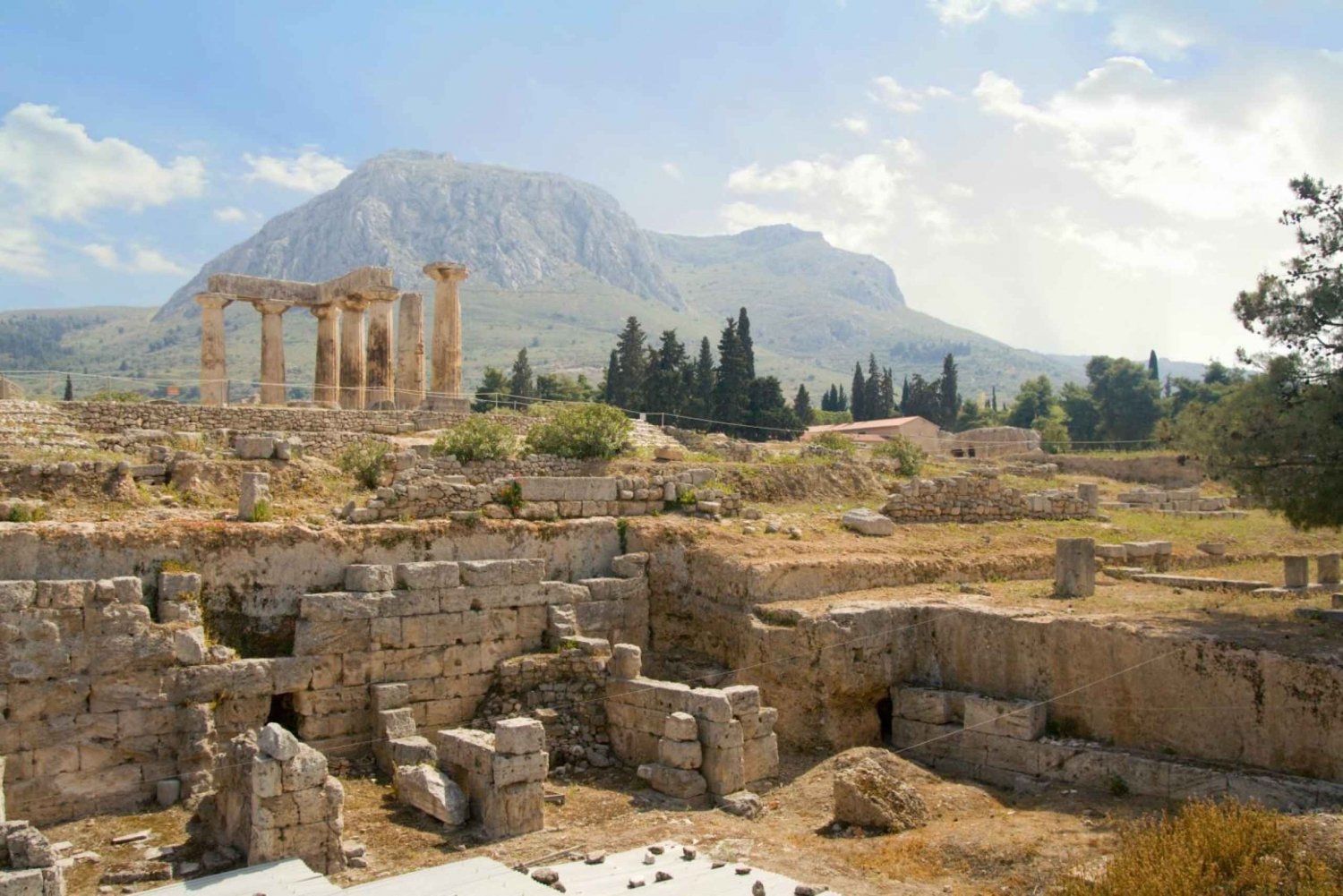アテネ：古代コリントス、ヘラ神殿、ブルー レイクへの日帰り旅行