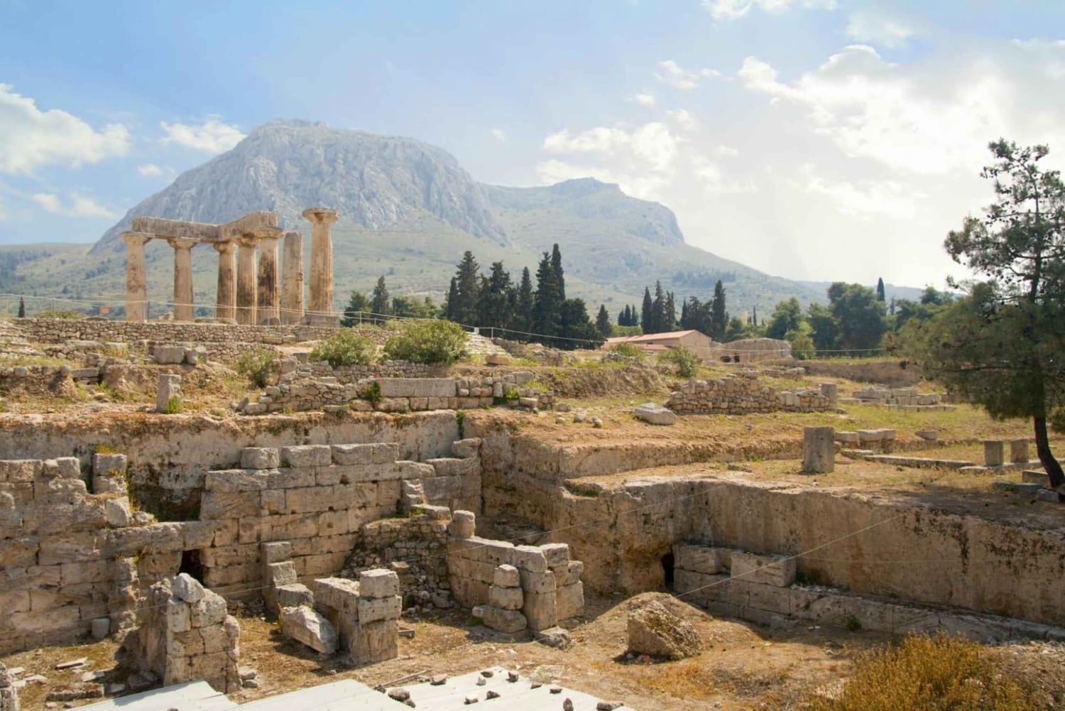 Atenas: excursão de um dia à antiga Corinto, templo de Hera e lago azul