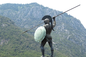 Афины: Дельфы, Корикийская пещера и однодневная поездка на поле битвы 300