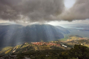 Афины: Дельфы, Корикийская пещера и однодневная поездка на поле битвы 300