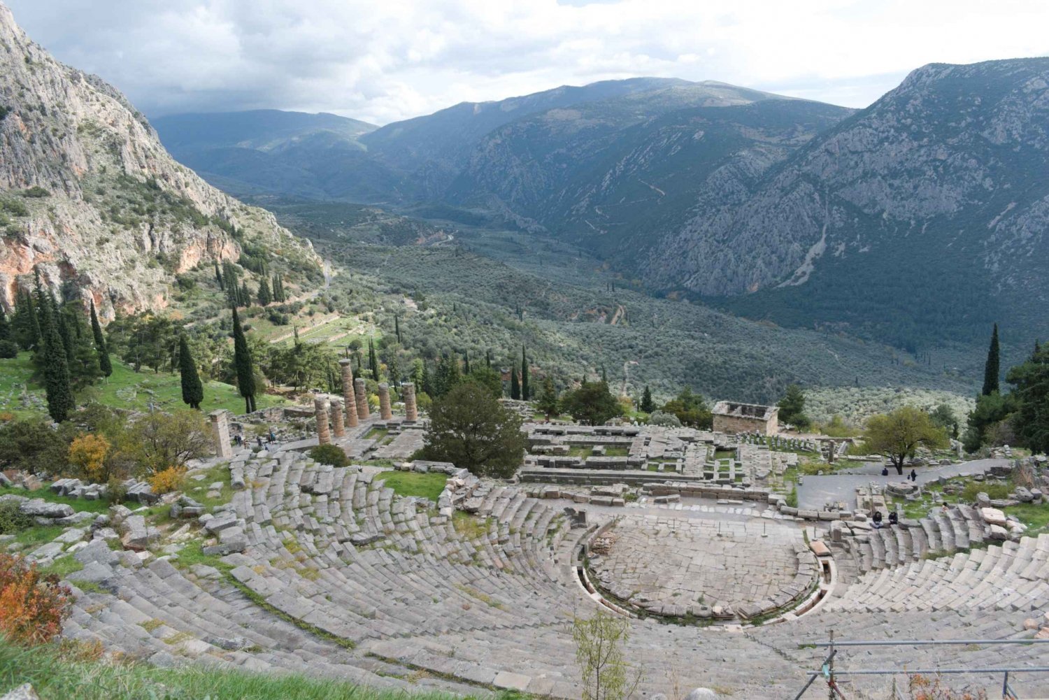 Ateena: Delphi Yksityinen opastettu päiväretki hotellin kuljetuksella