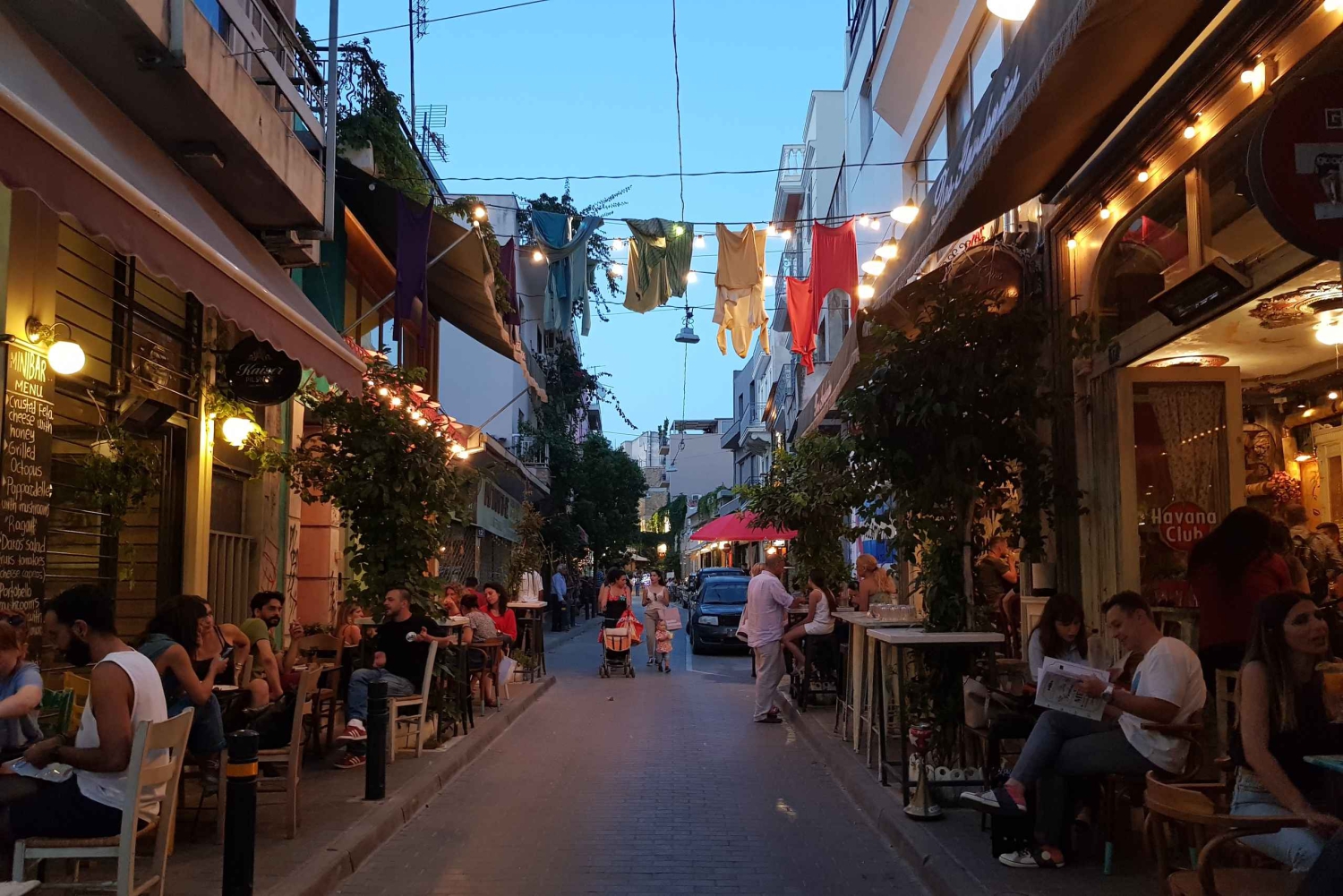 Athen: Oplev byen på en aftentur på elcykel