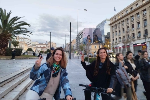 Athen: Oplev byen på en aftentur på elcykel
