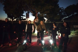 Athen: Oplev byen på en aftentur på elcykel