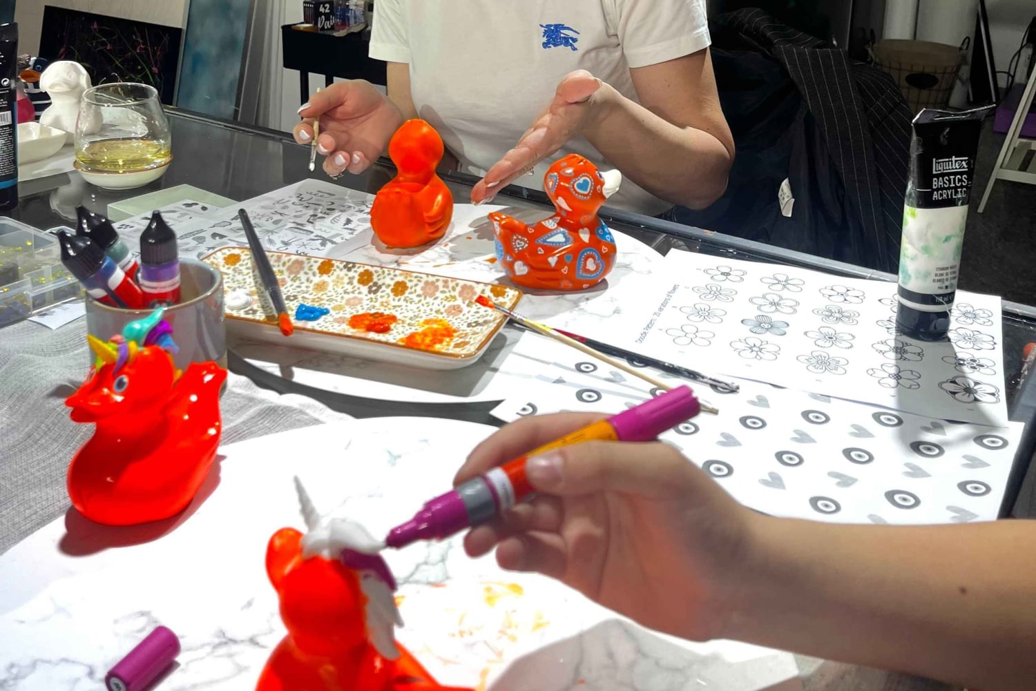 Афины: мастер-класс по рисованию уток с местным художником