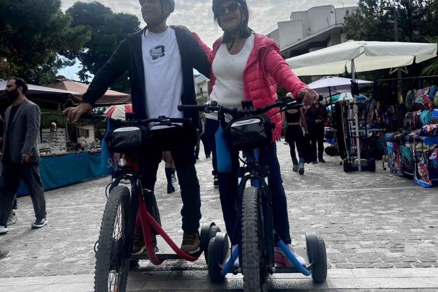 アテネ：電動自転車三輪車ツアー（ギロス＆スブラキの試食付き）