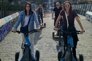 アテネ：電動自転車三輪車ツアー（ギロス＆スブラキの試食付き）