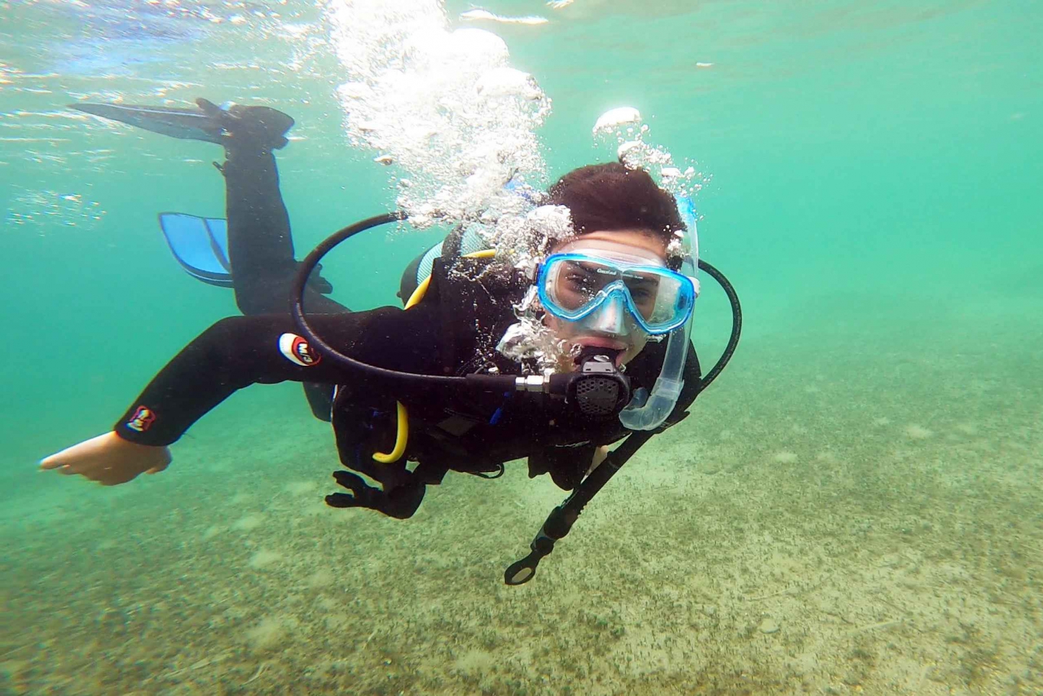 Ateenan itärannikko: Padi Open Water Diver -kurssi Nea Makrissa.