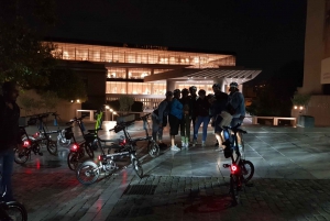 Atenas: Tour noturno de bicicleta elétrica