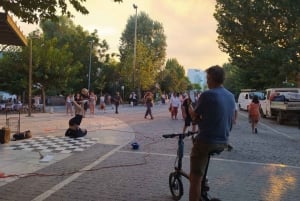 Atenas: Tour nocturno en bicicleta eléctrica