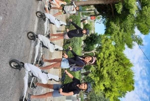 Athen: Bytur med elektrisk scooter og smaksprøver
