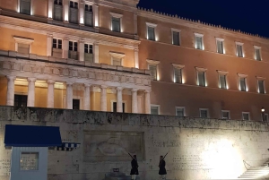 Athen: Abendlicher geführter Rundgang mit Plaka & Abendessen