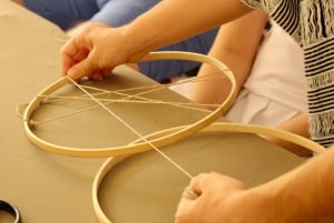 Афины: мастер-класс по плетению «злого глаза» с греческим чаем