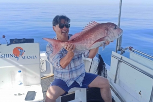 Atenas: Experiencia de pesca en barco con comida marinera