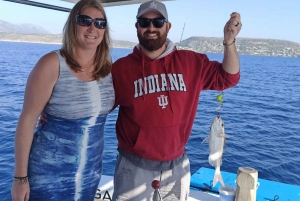 Atenas: Experiencia de pesca en barco con comida marinera