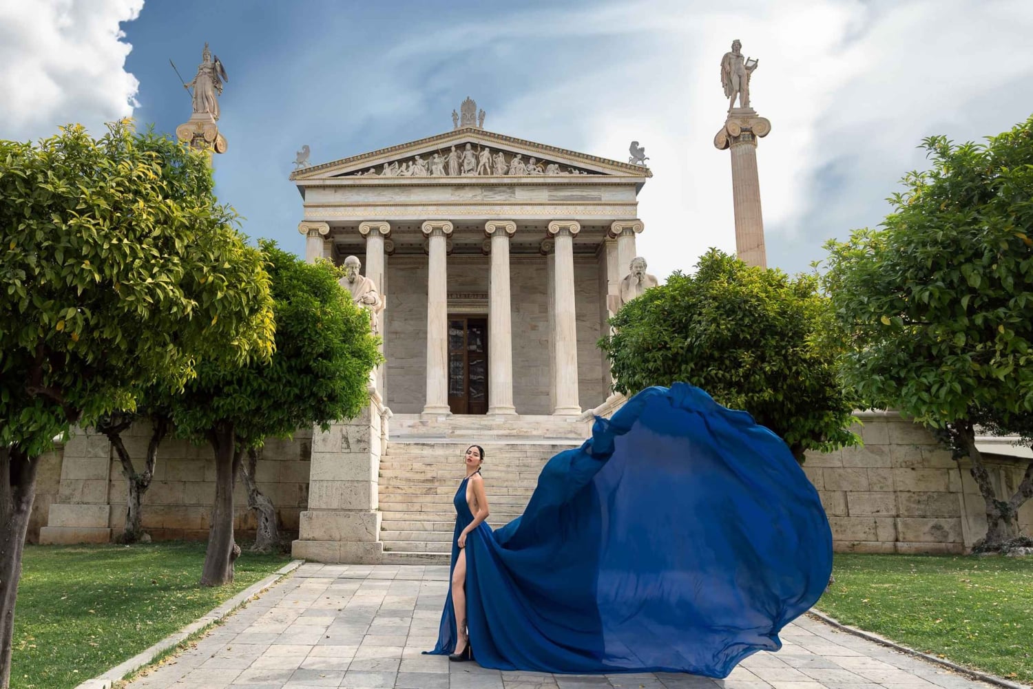 Athens: Flying Dress Photo © Photoshoot 'Express package'