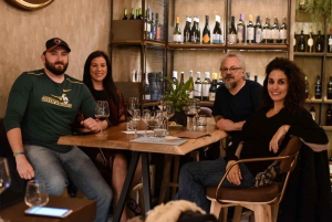 Athens: Food and Wine Tasting Tour at Night