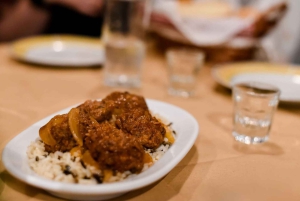 Athens: Food and Wine Tasting Tour at Night