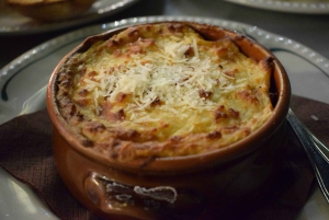 Athens: Food and Wine Tasting Tour at Night