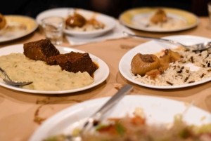 Athens: Food and Wine Tasting Tour at Night