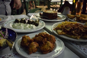 Athens: Food and Wine Tasting Tour at Night