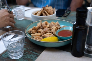 Athens: Food and Wine Tasting Tour at Night