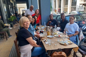 Atenas: tour gastronômico Prove a verdadeira Atenas, uma mordida de cada vez.