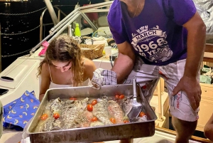 Athen: Heldags privat sejltur med måltider og drikkevarer