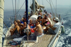 Athen: Heldags privat sejltur med måltider og drikkevarer