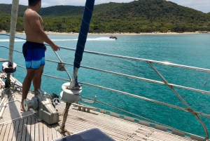 Athen: Heldags privat sejltur med måltider og drikkevarer