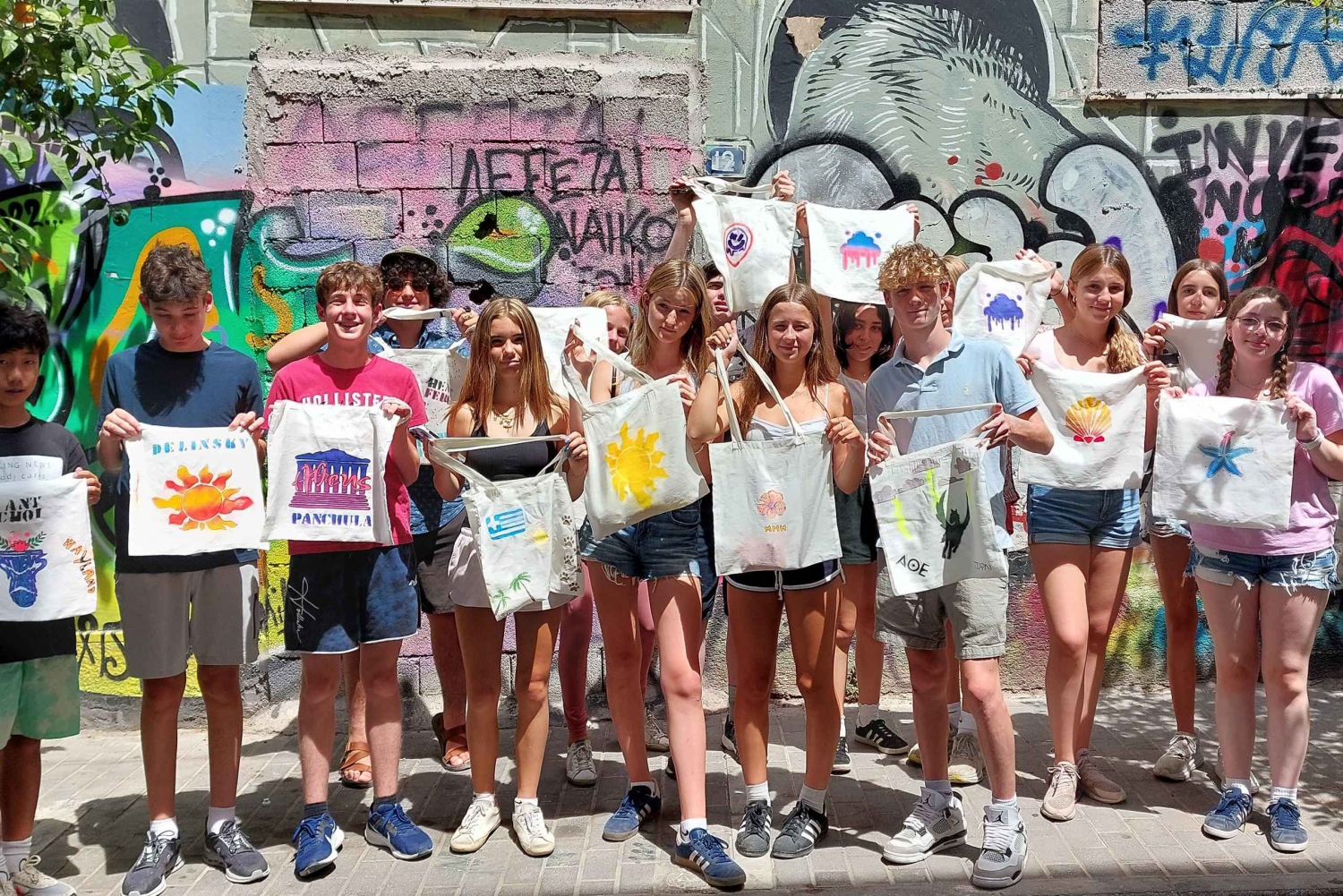 Athen: Graffitiverksted og totebag-maleropplevelse