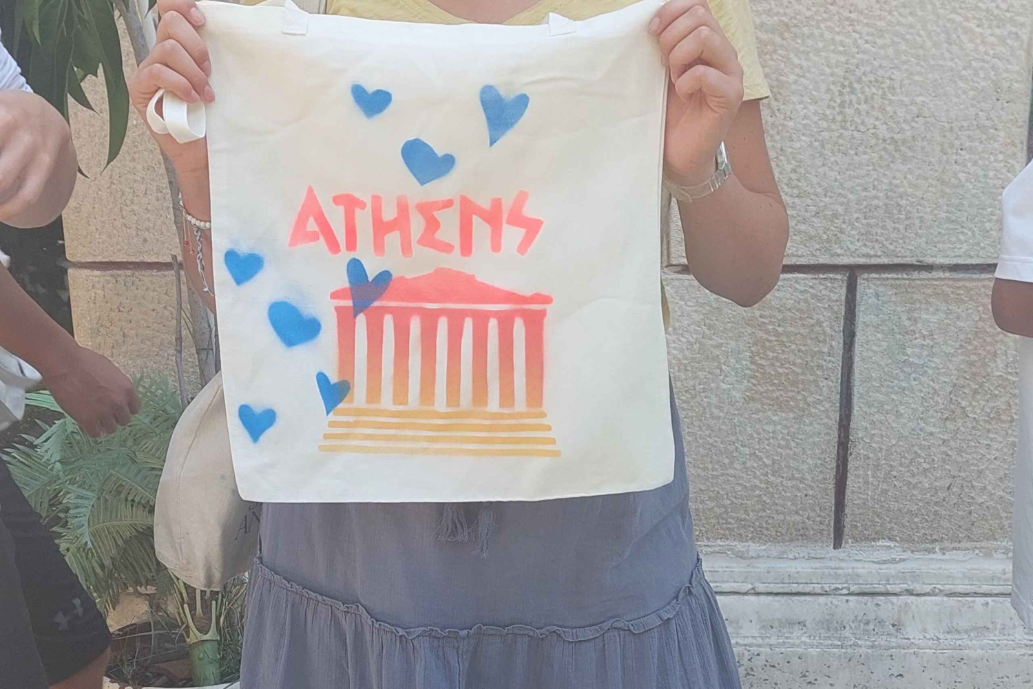 Atene: Laboratorio di graffiti ed esperienza di pittura con le borse